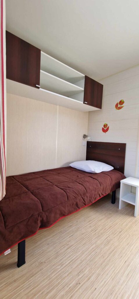 Ch invités lit gauche